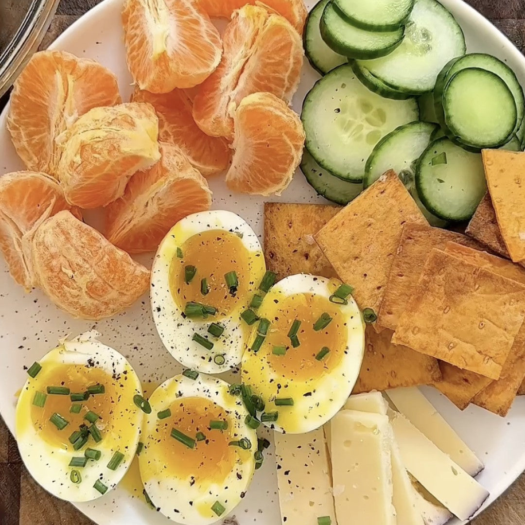 Mini Roasted Red Pepper Lavash Crackers Snack Plate